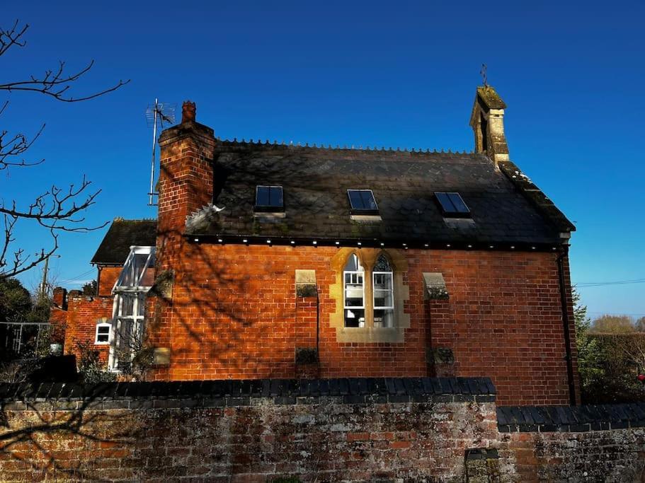 The Old School House Retreat Apartamento Tibberton  Exterior foto