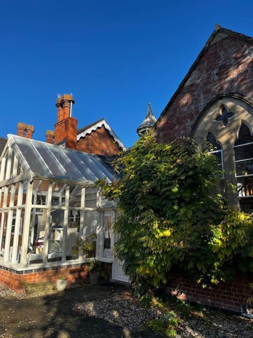 The Old School House Retreat Apartamento Tibberton  Exterior foto