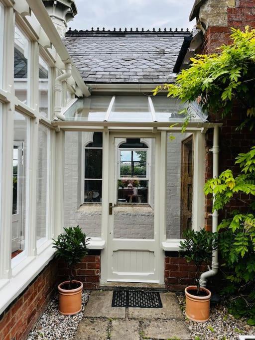The Old School House Retreat Apartamento Tibberton  Exterior foto